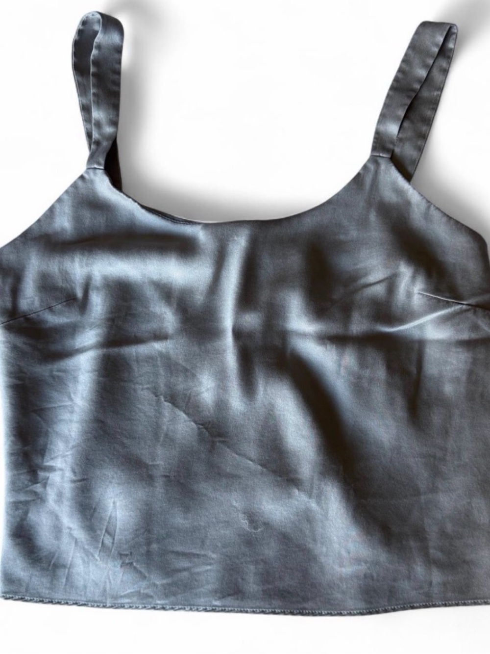 LAFAYETTE 148 NEW YORK —
Elegant cropped silk tank.